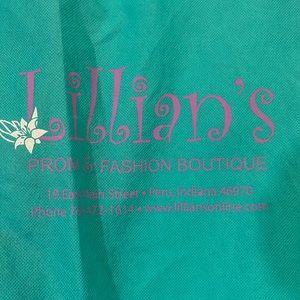 very form fitting sparkly red prom dress size 0